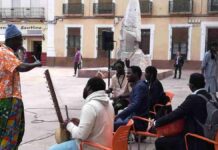 Mucha participación en la Fiesta senegalesa en la plaza de España 10