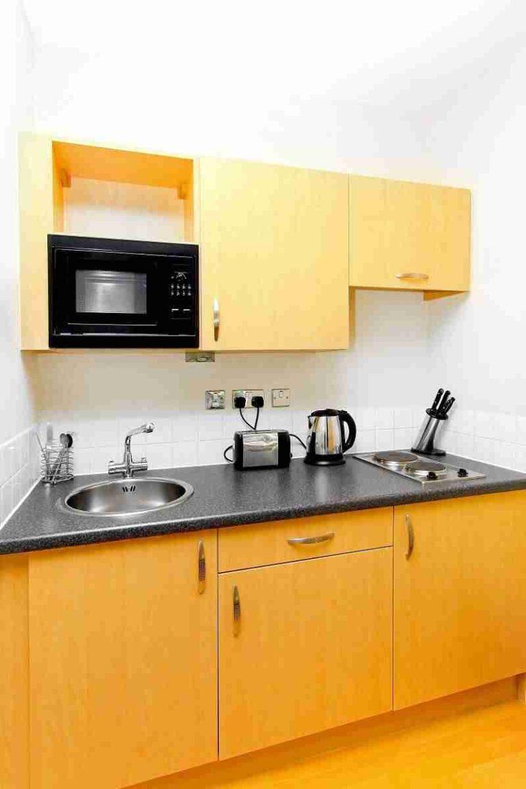 Cocinas pequeñas en espacios reducidos