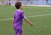La Escuela Municipal de Fútbol clausuró la temporada 2017-2018 con una jornada de convivencia familiar 6