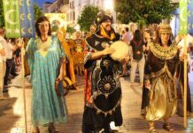 Alcázar vivió unas vistosas y coloridas fiestas de Moros y Cristianos en las que participaron más de 200 personas 11