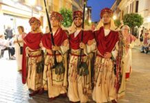 Alcázar vivió unas vistosas y coloridas fiestas de Moros y Cristianos en las que participaron más de 200 personas 8