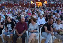 La Plaza de Toros se llena para disfrutar de la noche de Zarzuela 1