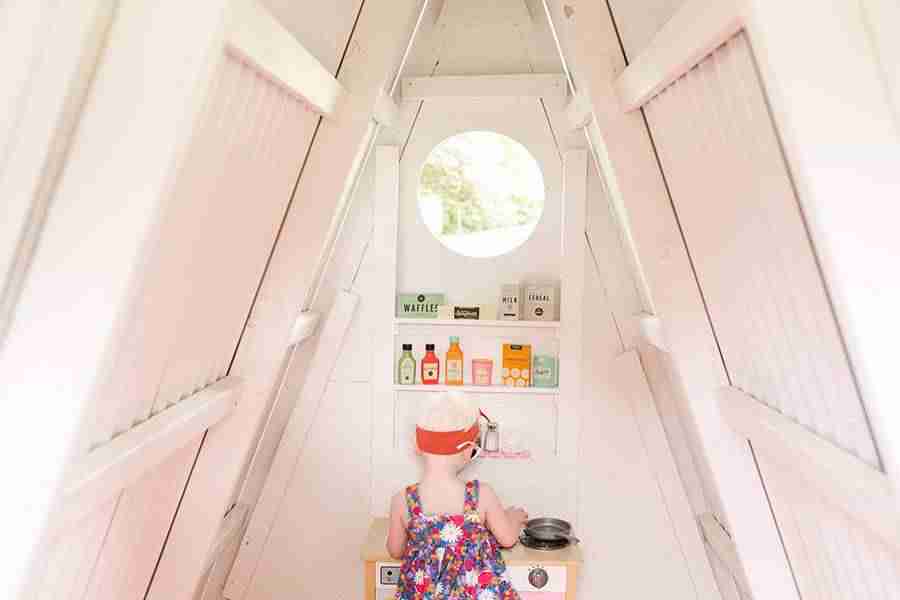 Construye tú mismo una casita de juegos de madera para el jardín 10