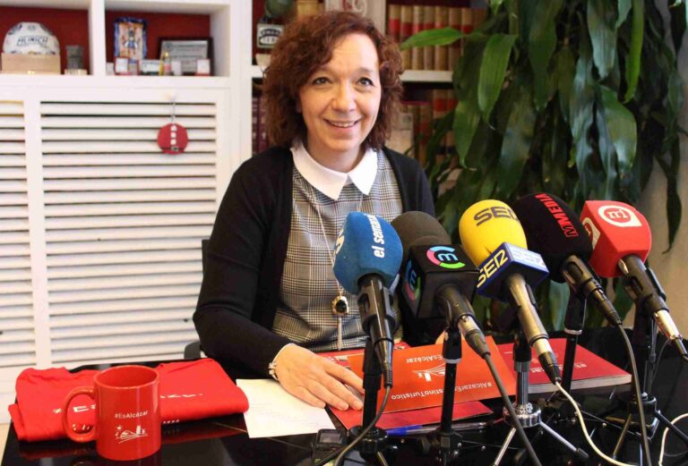 Alcázar de San Juan refuerza la promoción de la ciudad y su imagen con la edición de una guía de recursos