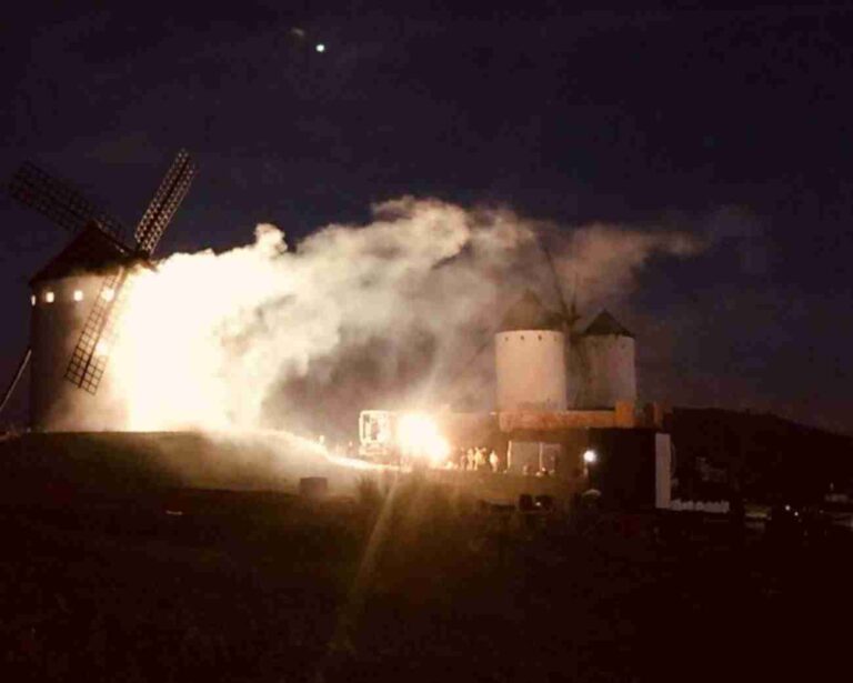 Rosalía graba uno de sus videoclips en los molinos de Alcázar de San Juan y Campo de Criptana