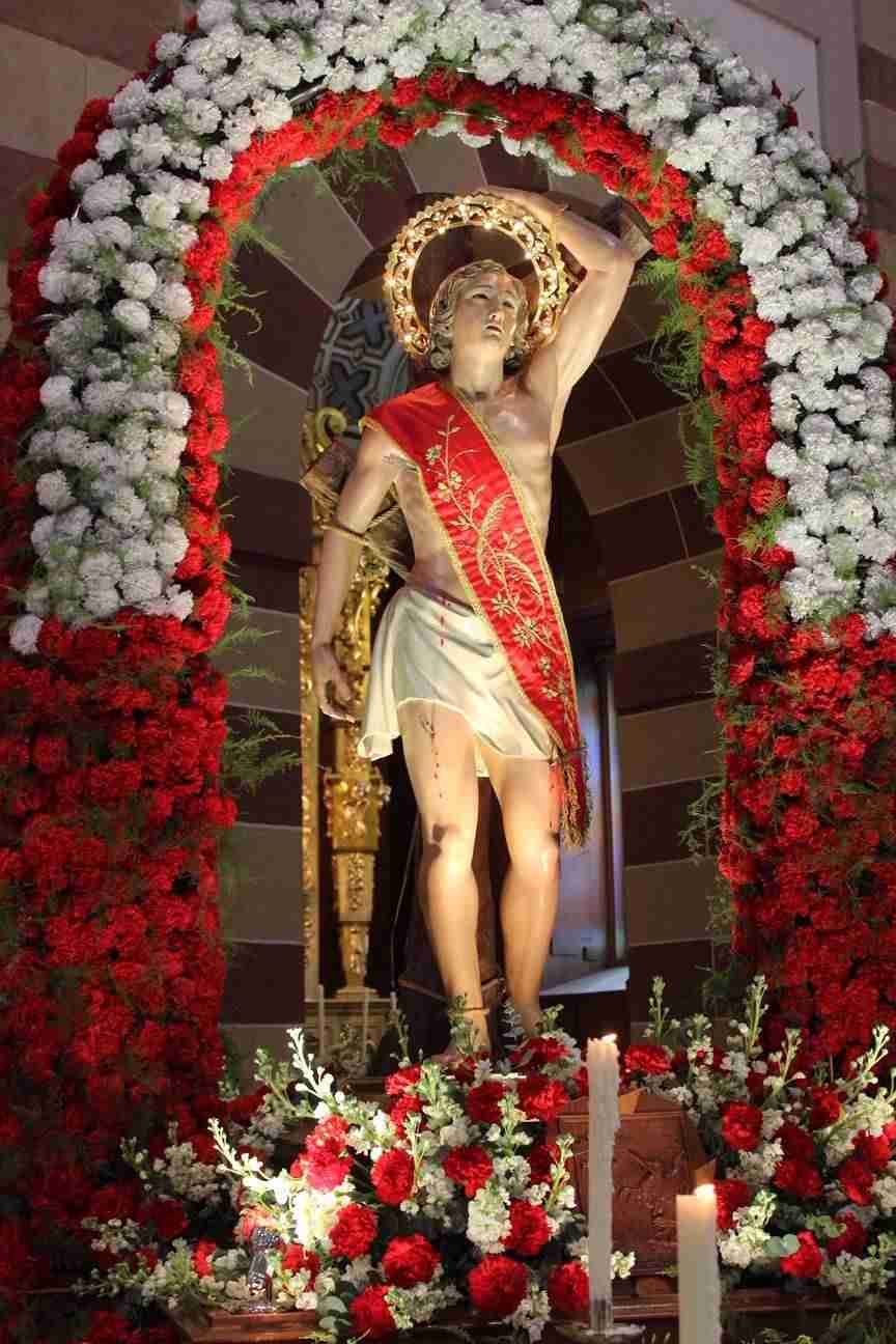 San Sebastián volvió a sacar a la calle a cientos de personas de Alcázar y su comarca 2