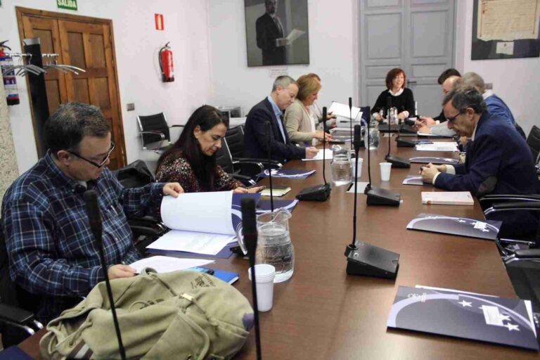 «La asignatura pendiente es avanzar en la tasa de reposición de empleados públicos»