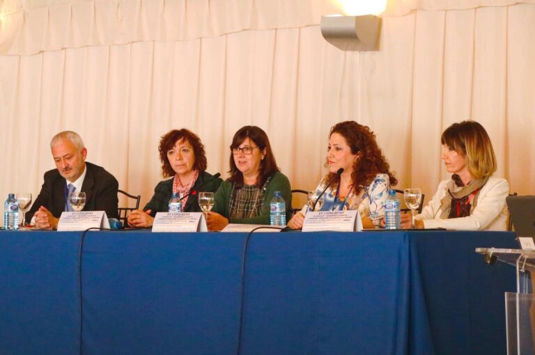 El Gobierno regional destaca la gran labor de los profesionales de Medicina Intensiva