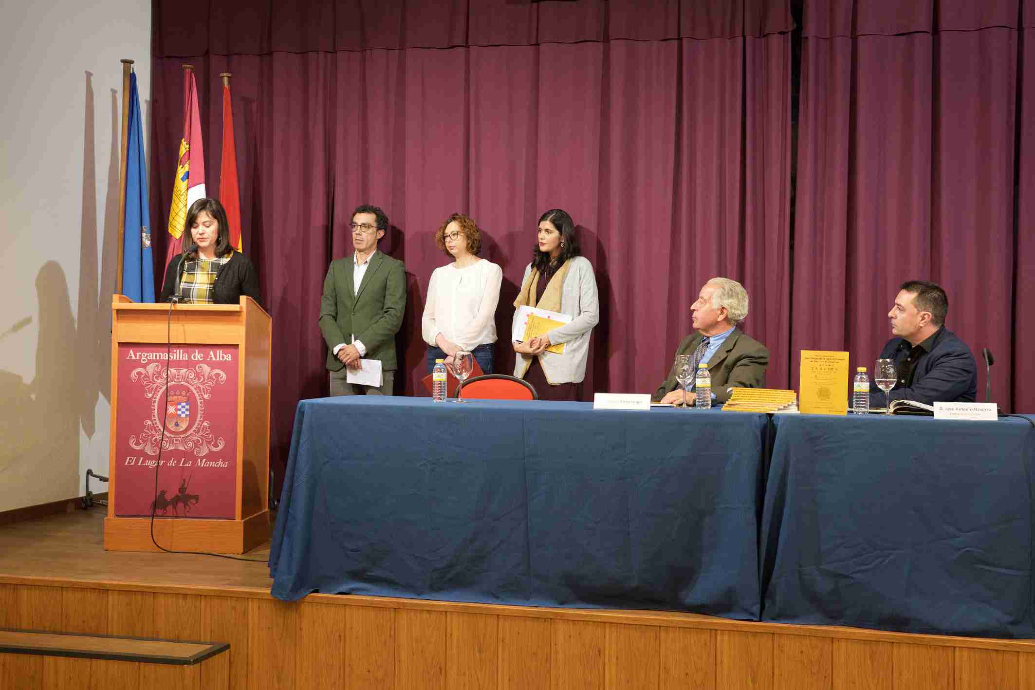 Emilio Nieto expuso su investigación sobre la obra Nave trágica de la India de Portugal 1 Emilio Nieto expuso su investigación sobre la obra Nave trágica de la India de Portugal 1