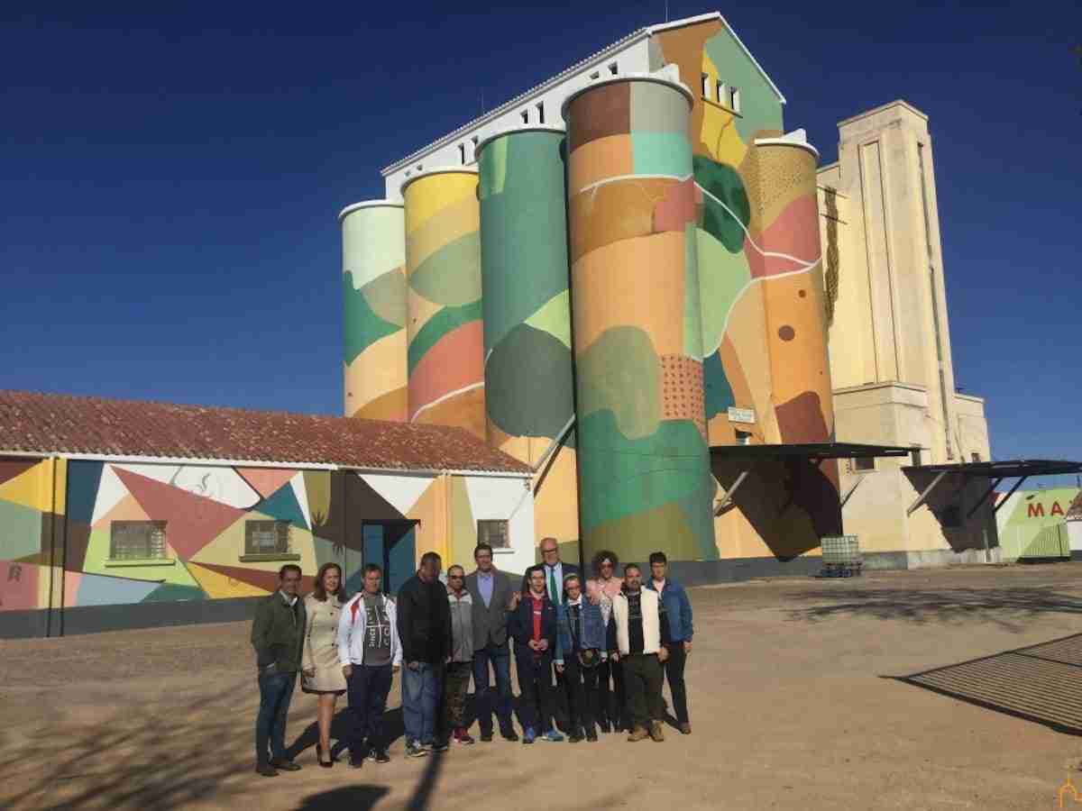 La Diputación recupera los silos e implica a personas con capacidades diferentes en un proyecto de arte mural sin precedentes 1