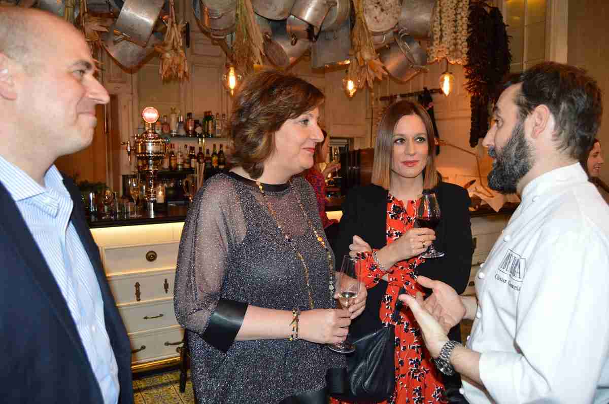 El Gobierno regional presenta en Londres los productos gastronómicos de Castilla-La Mancha de la mano de la cadena de restaurantes Ibérica 1 El Gobierno regional presenta en Londres los productos gastronómicos de Castilla-La Mancha de la mano de la cadena de restaurantes Ibérica 1