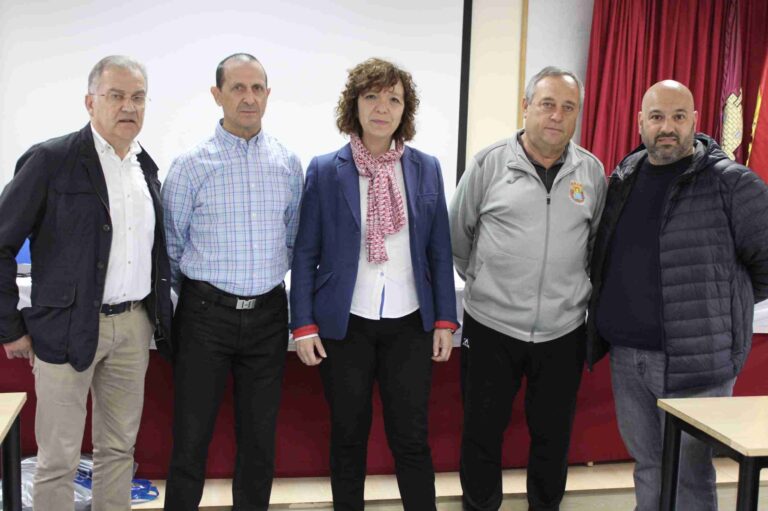 El IMD ofrece unas charlas centradas en el deporte en edad escolar y la formación en valores