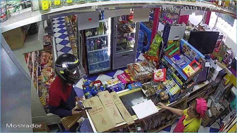 Atraco a punta de pistola en un 24 horas de Alcázar de San Juan