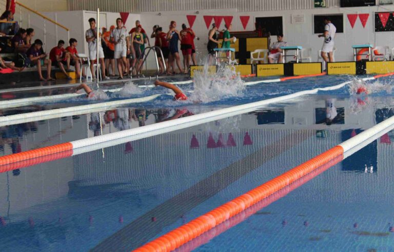 Los mejores nadadores de la región en edad escolar se dieron cita en Alcázar de San Juan