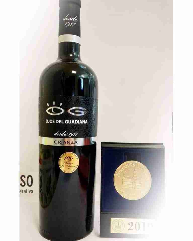 Medalla de Oro en el Concurso Mundial de Bruselas para “Ojos de Guadiana Crianza” de El Progreso 1 Medalla de Oro en el Concurso Mundial de Bruselas para “Ojos de Guadiana Crianza” de El Progreso 1