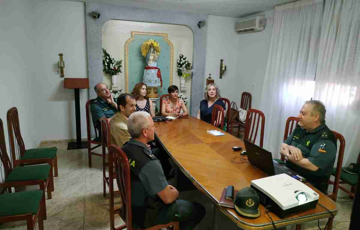 La subdelegada y la alcaldesa de Puertollano visitan la 2ª Compañía de la Guardia Civil 1