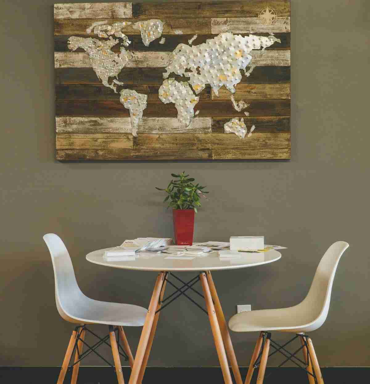 Decorar una pared con mapas llenos de colorido que se verá genial 5 Decorar una pared con mapas llenos de colorido que se verá genial 5