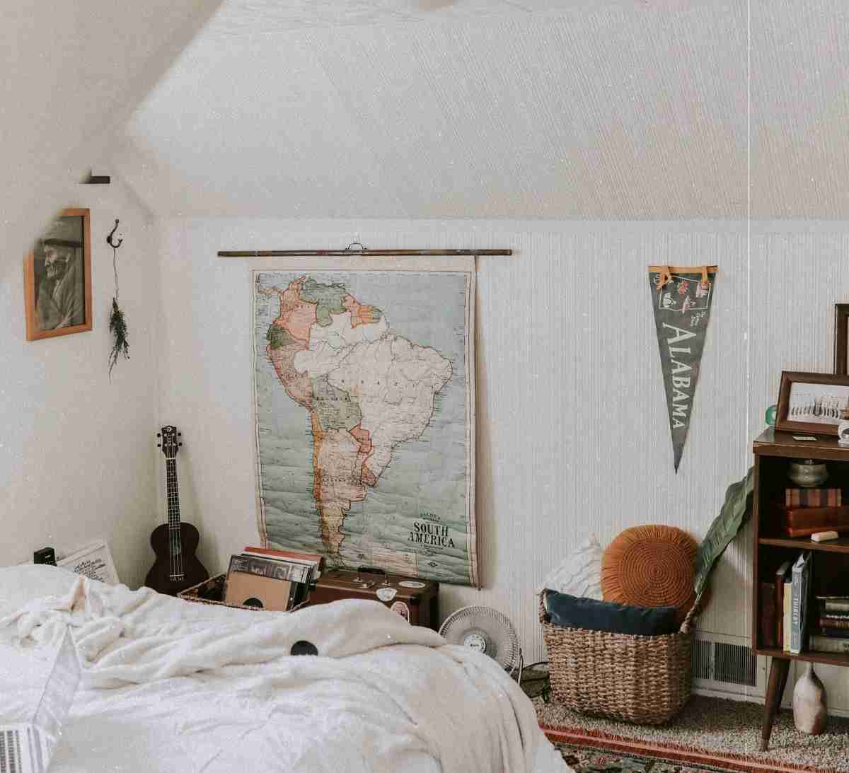 Decorar una pared con mapas llenos de colorido que se verá genial 3 Decorar una pared con mapas llenos de colorido que se verá genial 3