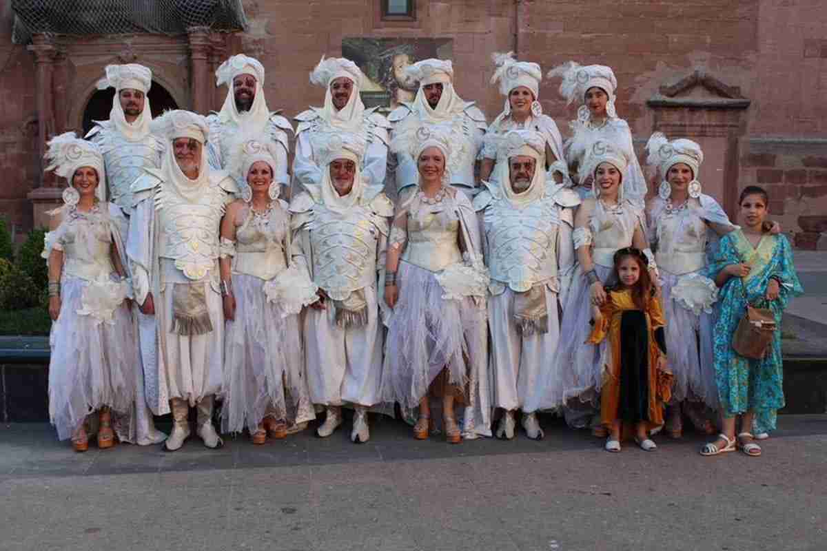 La Entrada Mora llenó de música y colorido las calles de Alcázar de San Juan 1