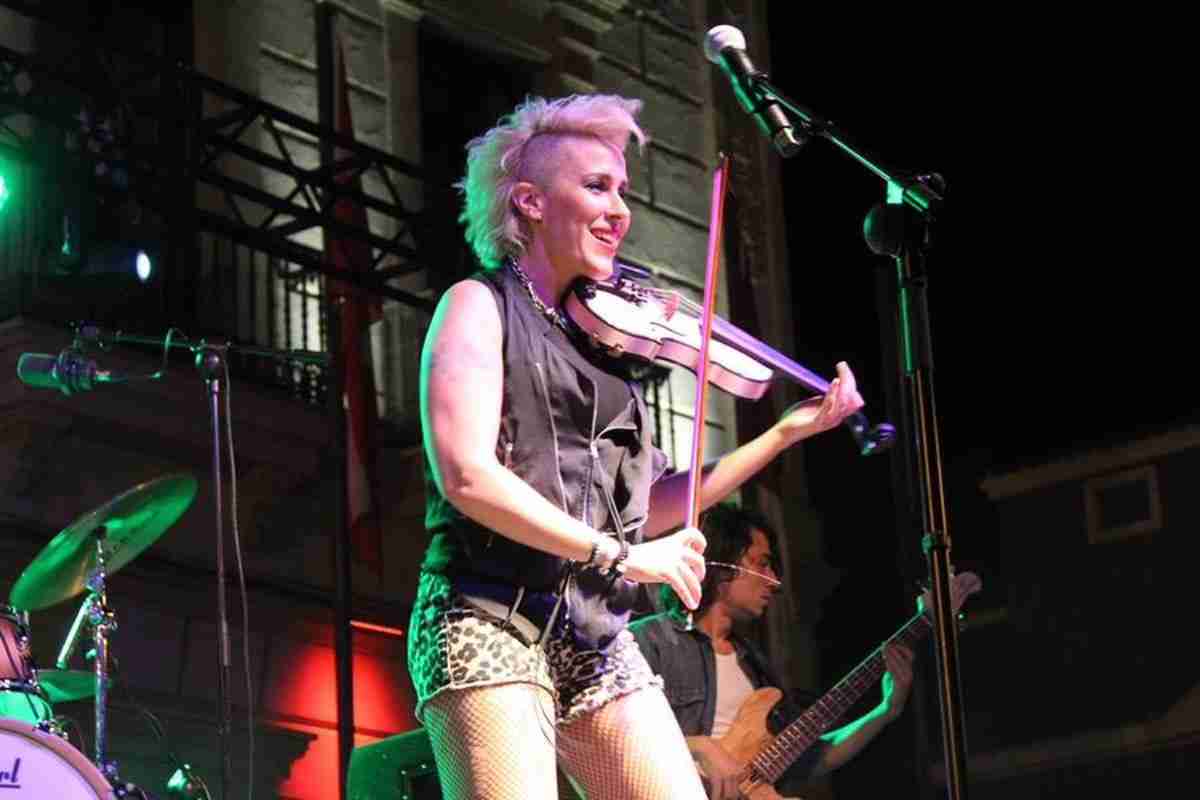 La Entrada Mora llenó de música y colorido las calles de Alcázar de San Juan 12