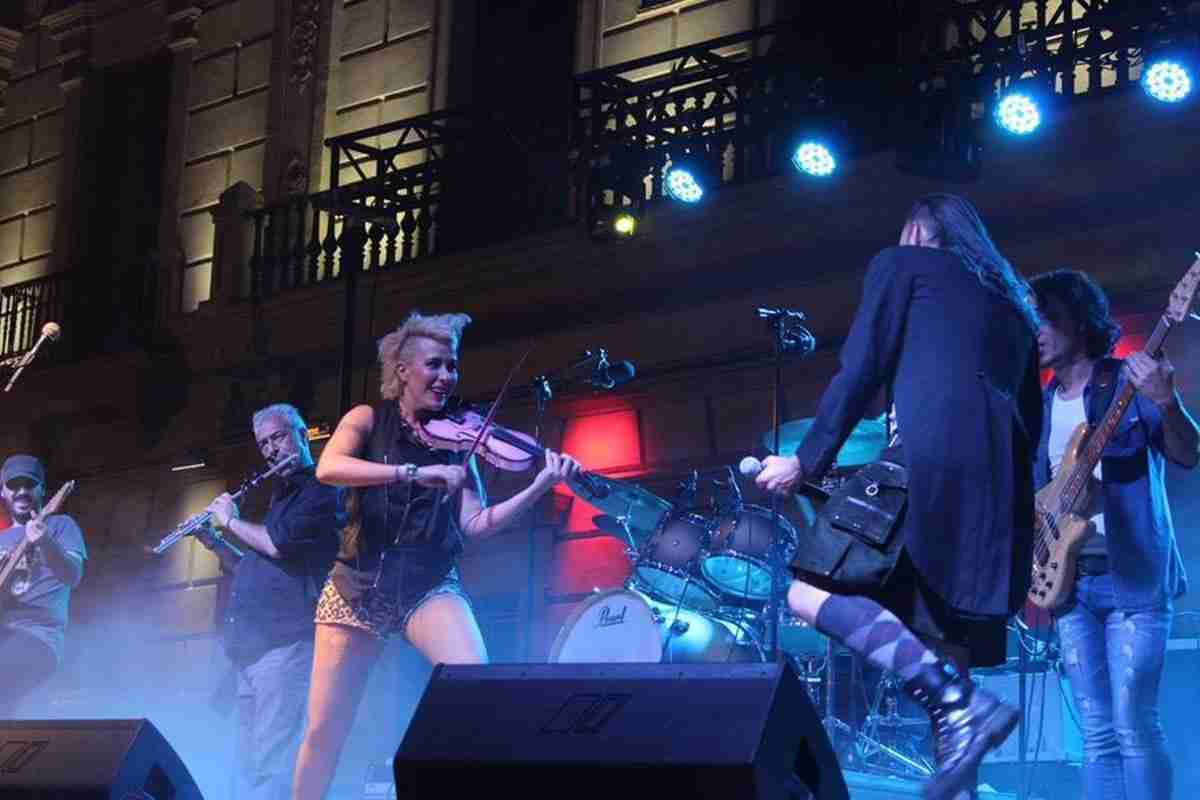 La Entrada Mora llenó de música y colorido las calles de Alcázar de San Juan 13
