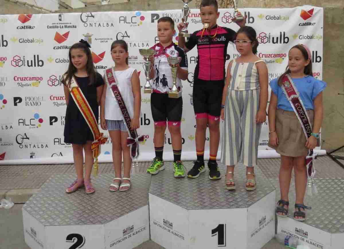 Celebrada la III Edición de la carrera de Escuelas organizada por el Club Ciclista Onturense 1