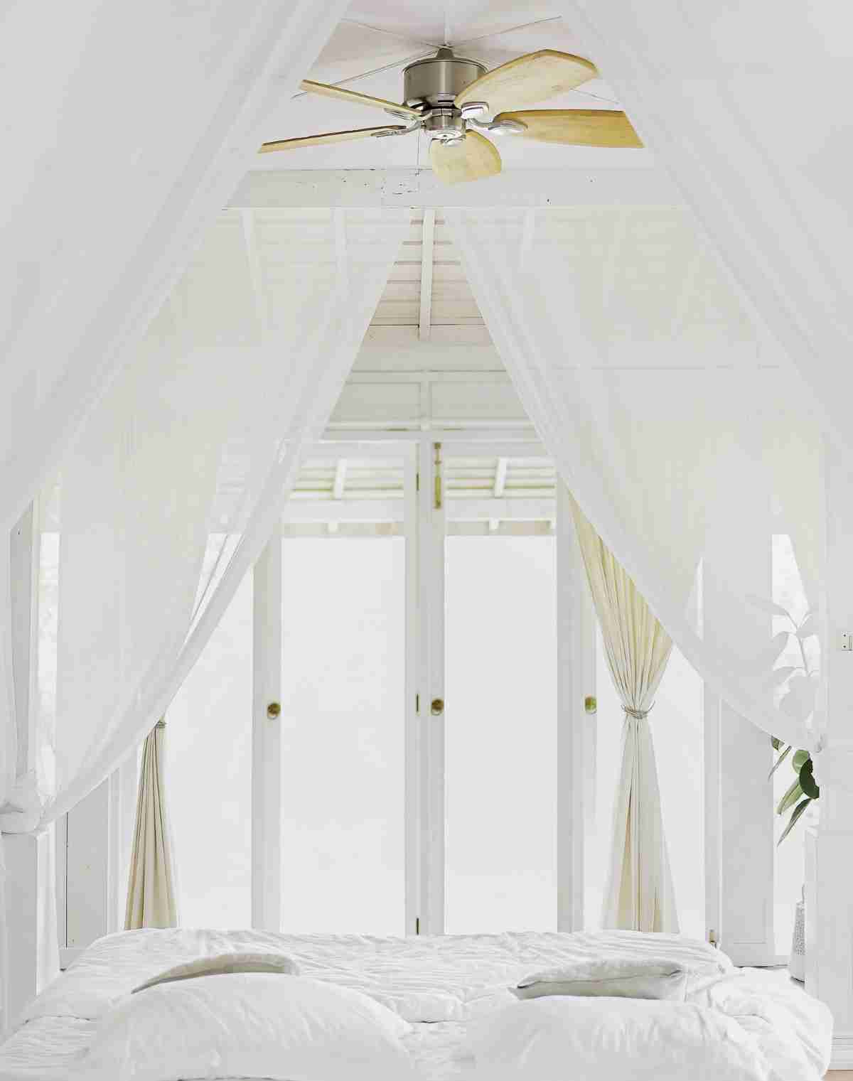 El color blanco es genial para decorar tu dormitorio 3