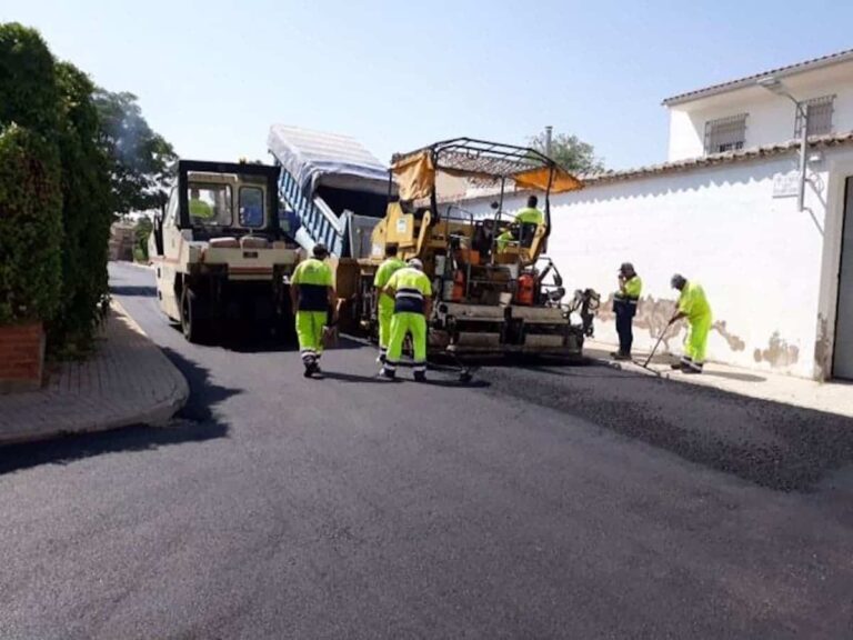 En marcha el Plan de Asfaltado 2019 que comienza en Alameda de Cervera