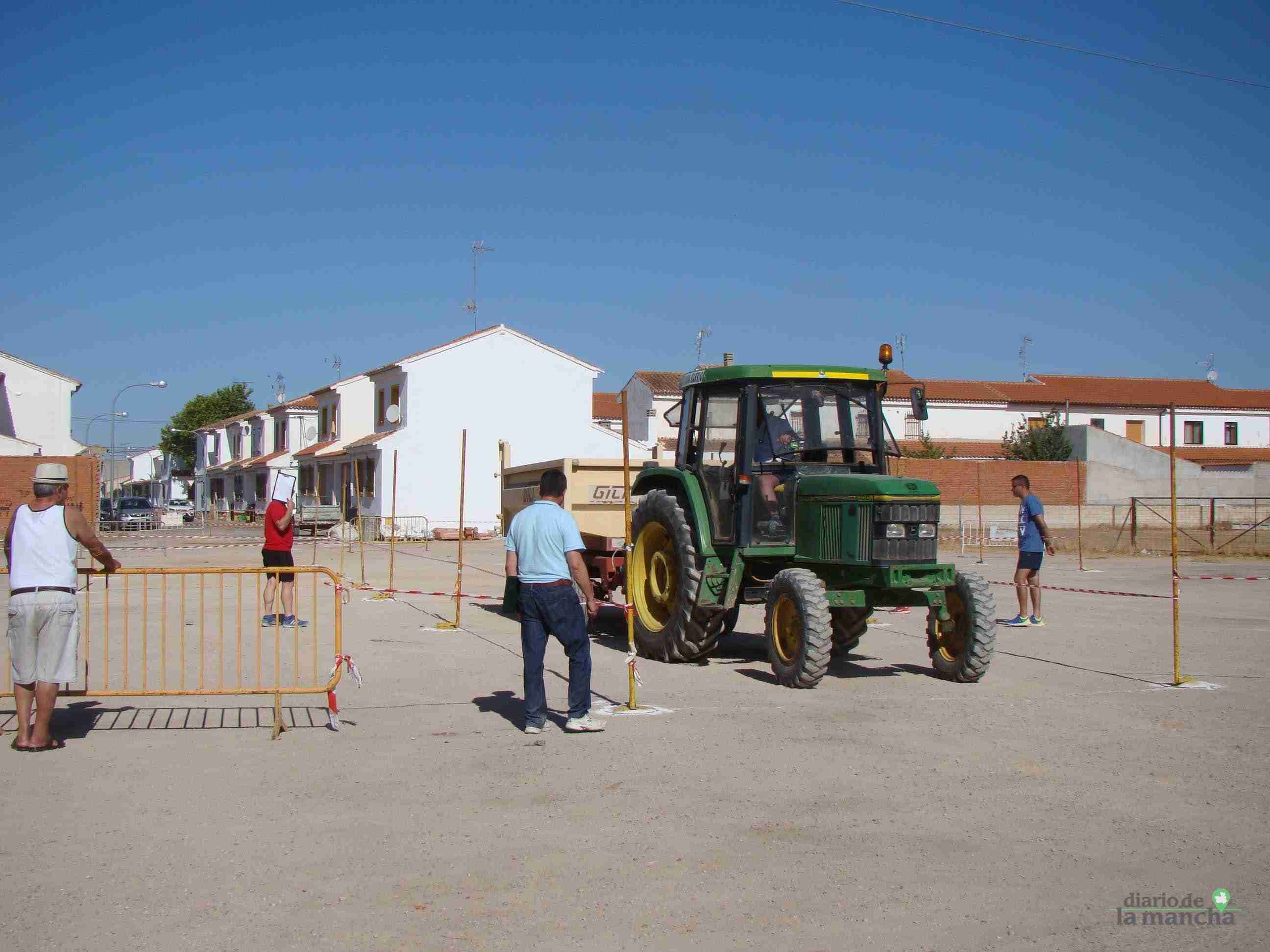 Quintanar celebra su XXVI Concurso Comarcal de Habilidad con Tractor con gran participación 1