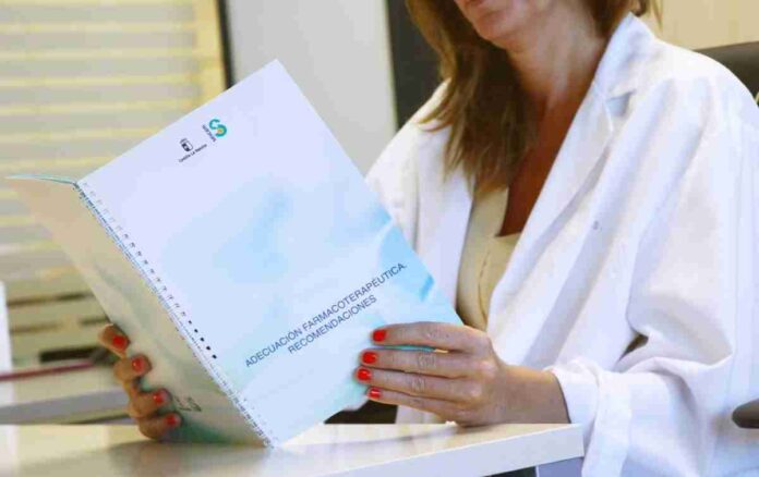 El-SESCAM-ha-editado-una-guia-de-Adecuacion-Farmacoterapeutica-dirigida.jpg