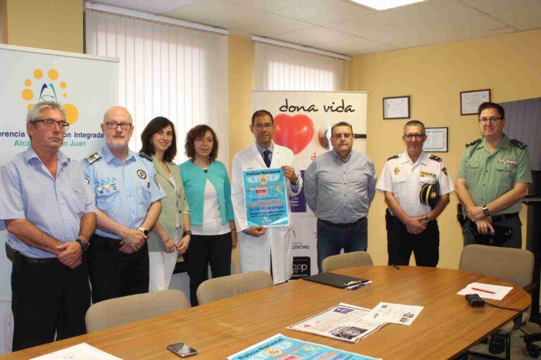 «Buscamos héroes. Sé tú, dona sangre». Campaña de donación promovida por las fuerzas de seguridad alcazareñas