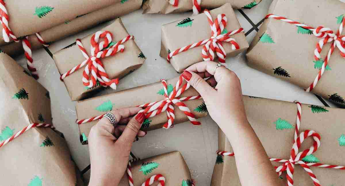 Envolver regalos de navidad con estas ideas geniales 7