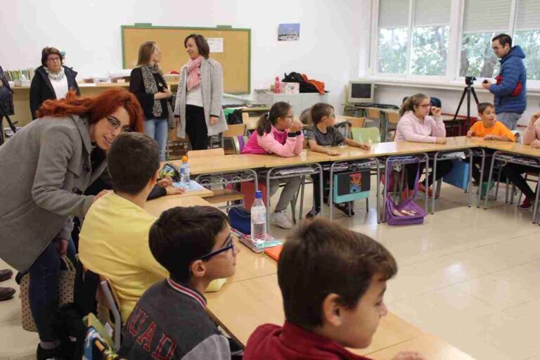 Niños alcazareños aprenden sobre los Derechos de la Infancia en el 30 Aniversario de la convención