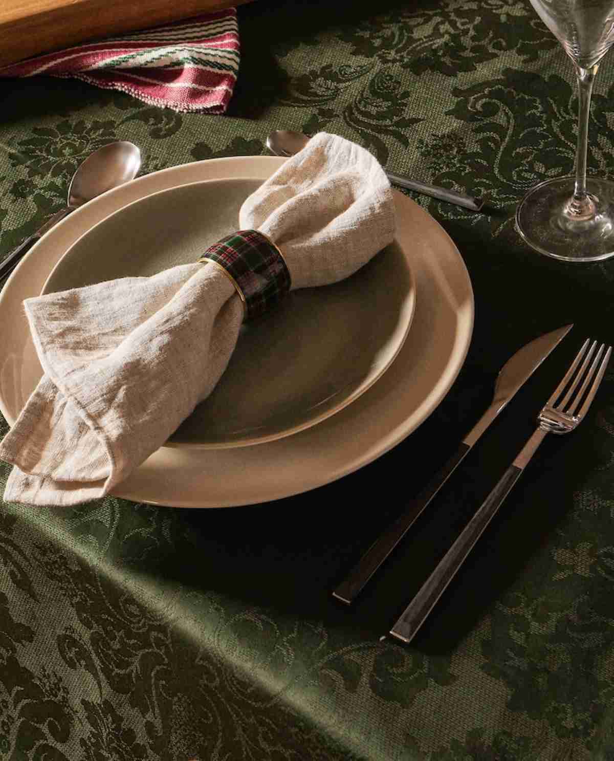 La mesa navideña perfecta con las elegantes propuestas de Zara Home 5 mesa navidena zara home