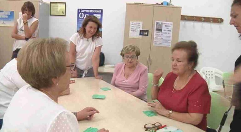 Talleres de risoterapia para mayores dentro del programa de mejora de sus capacidades