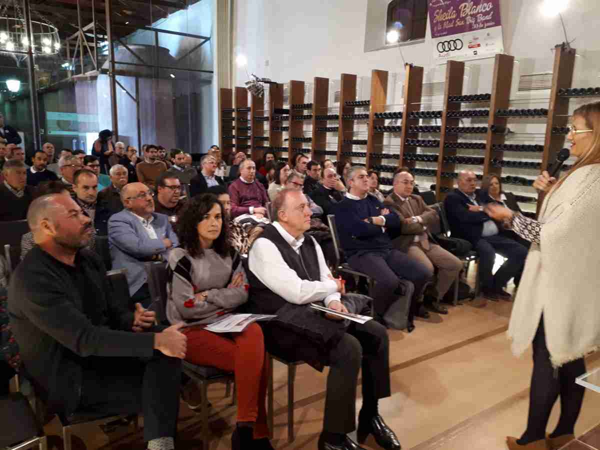 Expertos defienden los proyectos de economía colaborativa que incluyan el territorio la profesionalidad, en la jornada sobre Eno y Oleoturismo de “Calatrava Sabor” 4 Expertos defienden los proyectos de economía colaborativa que incluyan el territorio la profesionalidad, en la jornada sobre Eno y Oleoturismo de “Calatrava Sabor” 4