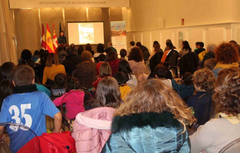 Alcázar contará con señales distintivas como Ciudad Amiga de la Infancia en las entradas a la ciudad