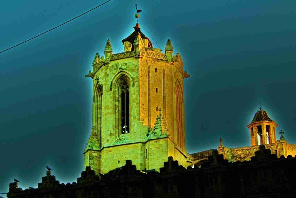 Ciudad de Tarragona histórica y monumental para una viaje de otoño 5