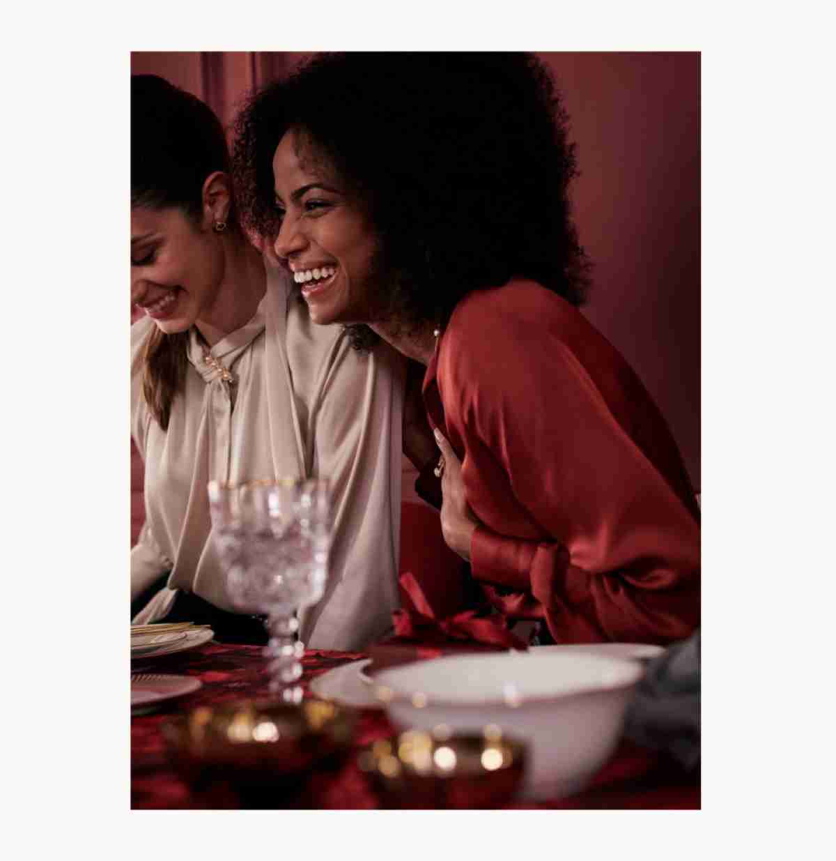 Decora tu casa esta navidad con vibrante color rojo de H&M 7