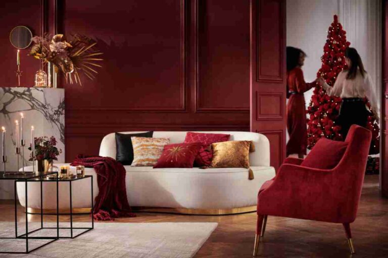 Decora tu casa esta navidad con vibrante color rojo de H&M