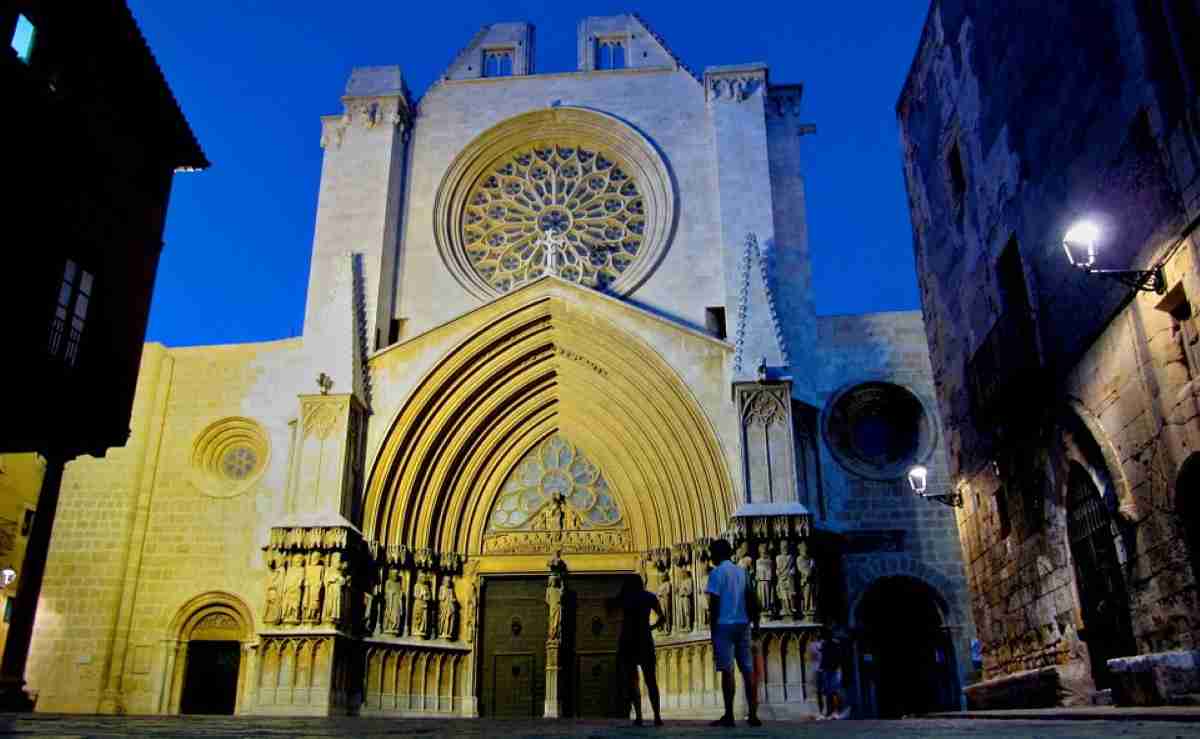 Ciudad de Tarragona histórica y monumental para una viaje de otoño 2
