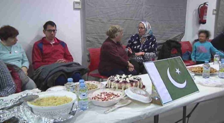 La XXIV Semana Intercultural de Cruz Roja reúne a representantes de 15 países en un encuentro gastronómico