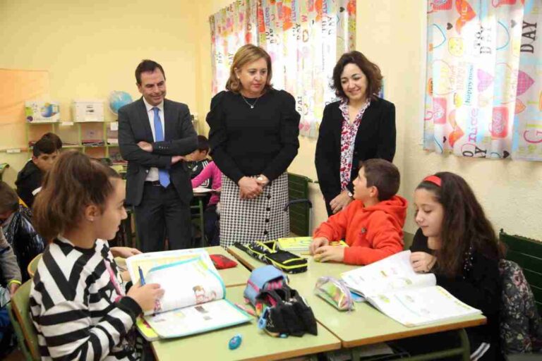 Programa Prepara-T inicia hoy su actividad lectiva con incorporación de 350 docentes en otros tantos centros de CLM Programa Prepara-T inicia hoy su actividad lectiva con incorporación de 350 docentes en otros tantos centros de CLM