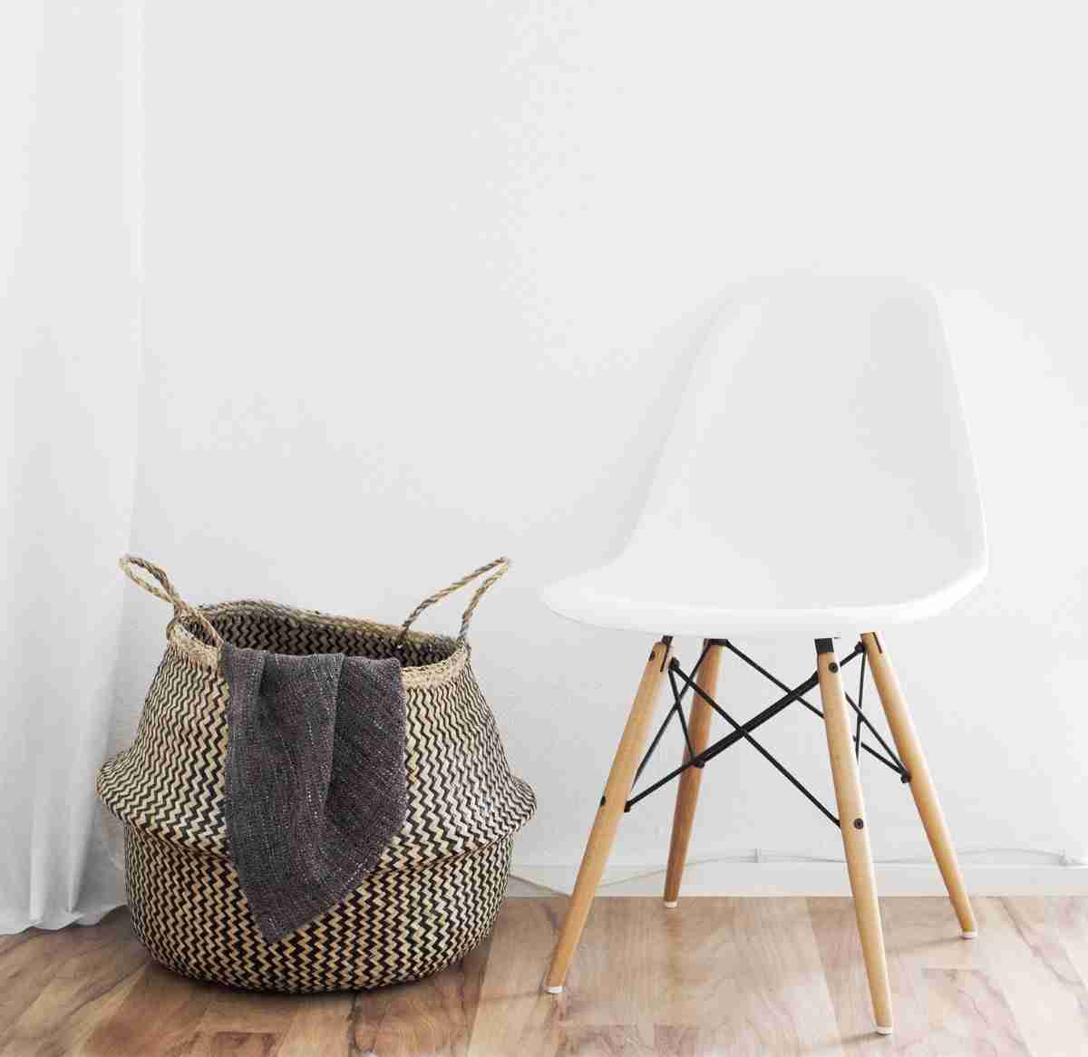 decorar con cestas el salon