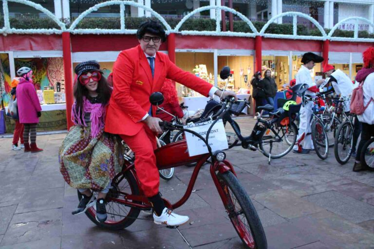 Mucha participación en la Ciclalgata del Carnavalcázar