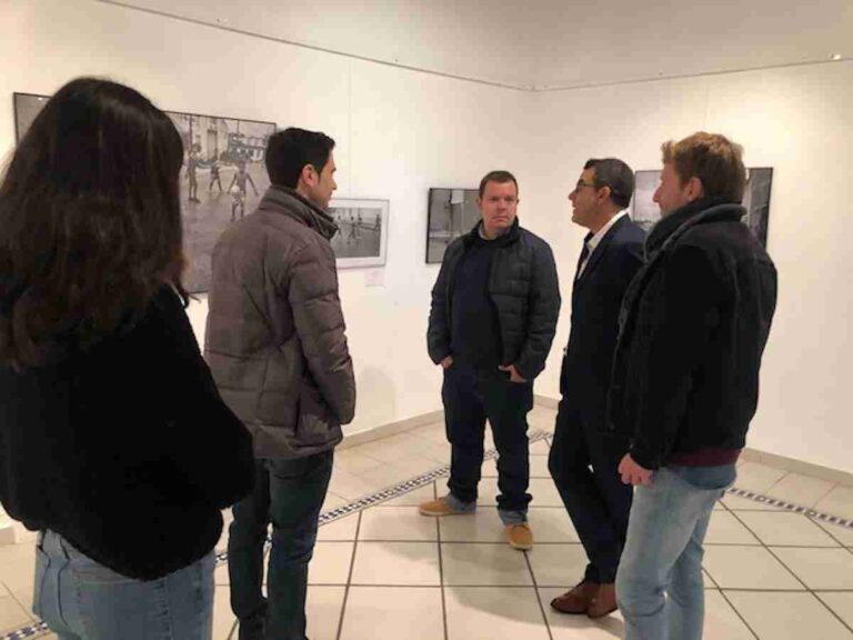 «Cuba… ya tu sabes», exposición fotográfica que puede verse en el Museo Municipal, Cuba mostrada desde dentro