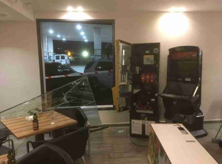 Nuevo robo en la cafetería del Hotel Barataria en Alcázar