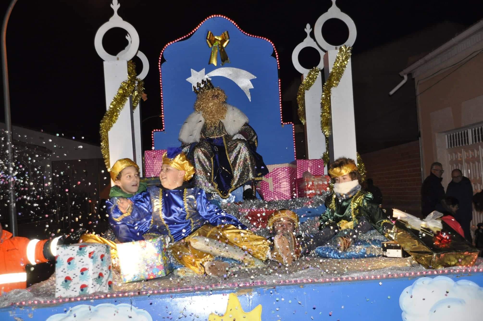 Los Reyes Magos llenan de magia e ilusión las calles de Torralba 3