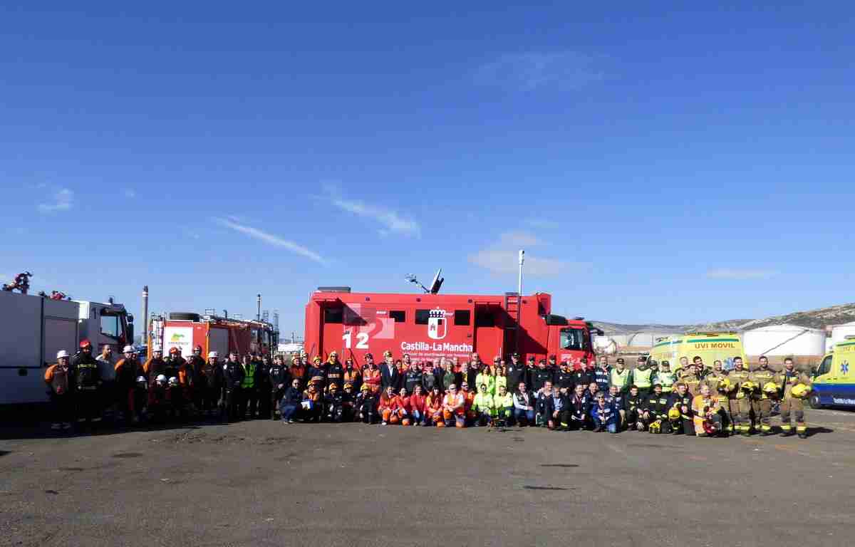 El simulacro en el complejo petroquímico de Puertollano permite a la población conocer medidas a adoptar y sistemas de información para casos de emergencia 2