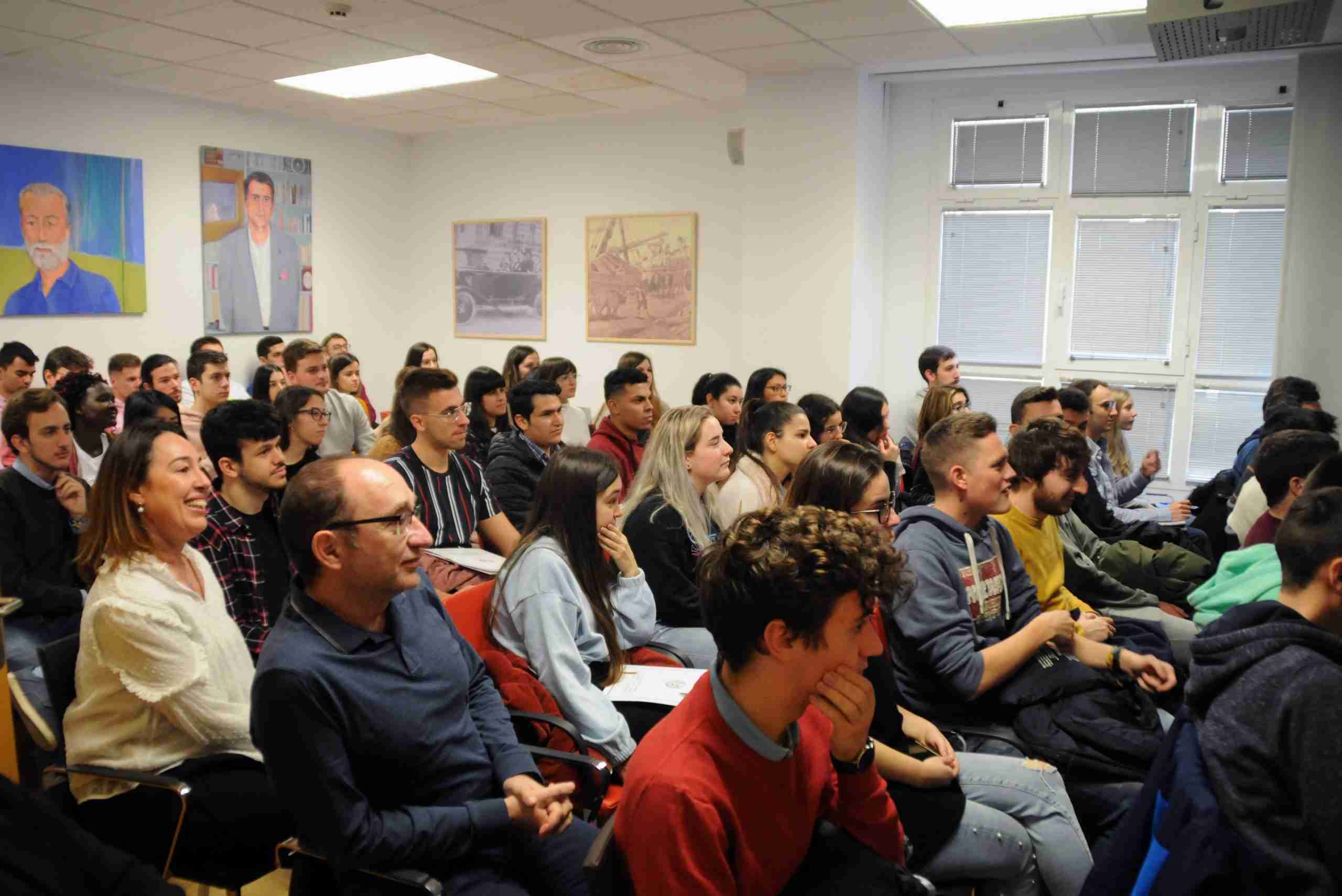 El Colegio de Ingenieros de Caminos acerca a los estudiantes de la UCLM su labor diaria y las ventajas de ser colegiado 1